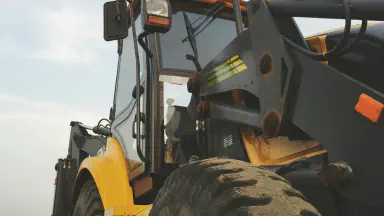 Tractor shipping cost factors and how to plan your transport