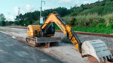 cost to ship heavy equipment